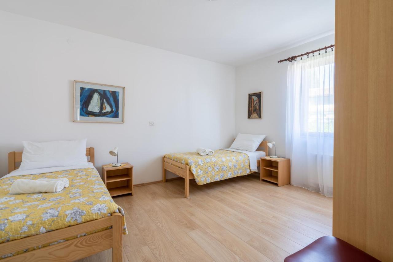 Apartmani&Soba Mimi روفينج المظهر الخارجي الصورة